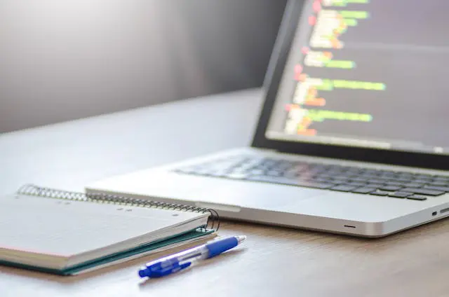 Custom software architecture and application development environment